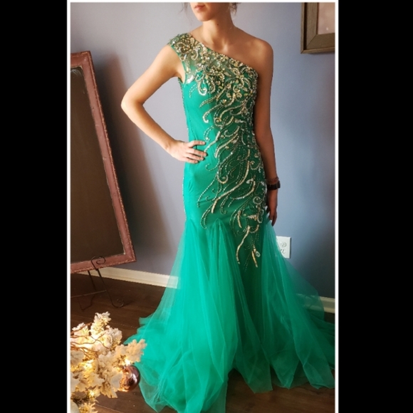 Mac Duggal Dresses & Skirts - Mac Duggal Gown Green Prom Dress NWT